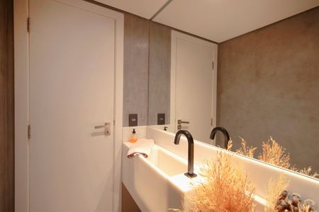 Apartamento à venda com 240m², 5 quartos e 4 vagasLavabo