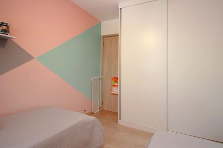 Apartamento à venda com 240m², 5 quartos e 4 vagasQuarto 2