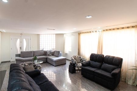 Casa à venda com 380m², 3 quartos e 6 vagasSala de Estar