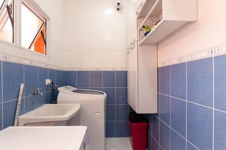 Casa à venda com 380m², 3 quartos e 6 vagasÁrea de Serviço