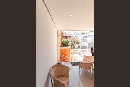 Casa à venda com 380m², 3 quartos e 6 vagasEntrada