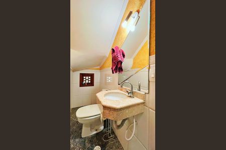 Casa à venda com 138m², 3 quartos e 4 vagas Casa à venda com 138m², 3 quartos e 4 vagasLavabo