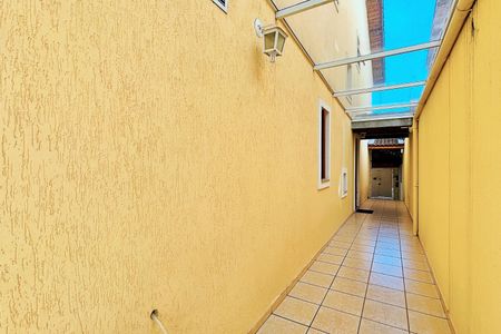 Casa à venda com 138m², 3 quartos e 4 vagas Casa à venda com 138m², 3 quartos e 4 vagasÁrea externa