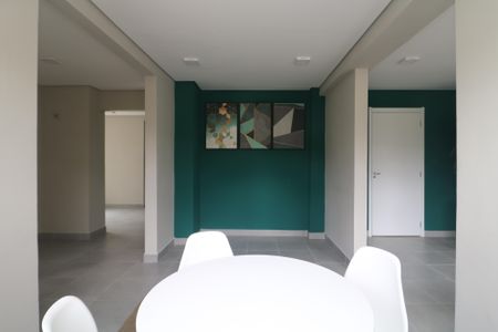 Apartamento para alugar com 38m², 2 quartos e sem vagaÁrea comum - Salão de festas