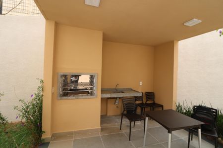 Apartamento para alugar com 38m², 2 quartos e sem vagaÁrea comum - Churrasqueira