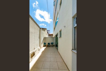 Apartamento à venda com 64m², 2 quartos e 1 vagaÁrea externa privativa