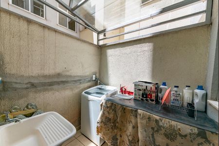 Apartamento à venda com 64m², 2 quartos e 1 vagaÁrea de Serviço