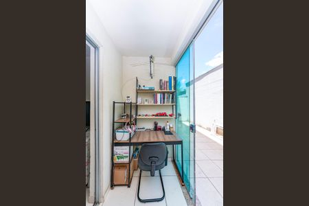 Apartamento à venda com 64m², 2 quartos e 1 vagaVaranda da Sala