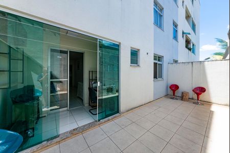 Apartamento à venda com 64m², 2 quartos e 1 vagaÁrea externa privativa