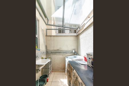 Apartamento à venda com 64m², 2 quartos e 1 vagaÁrea de Serviço