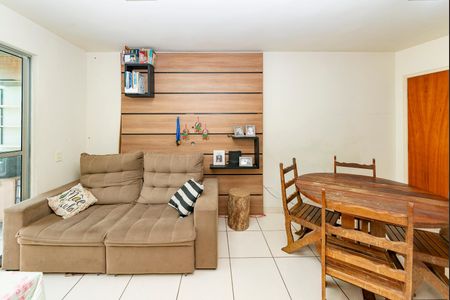 Apartamento à venda com 64m², 2 quartos e 1 vagaSala