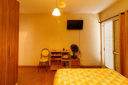 Casa à venda com 235m², 3 quartos e 4 vagasSuíte