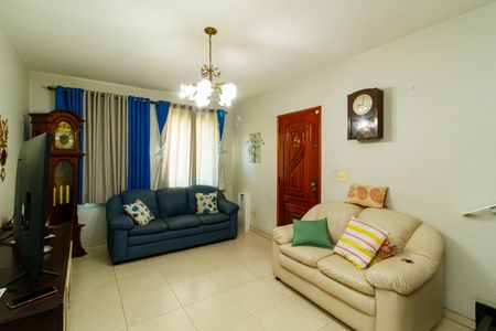 Casa à venda com 235m², 3 quartos e 4 vagasSala