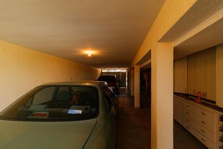 Casa à venda com 235m², 3 quartos e 4 vagasGaragem