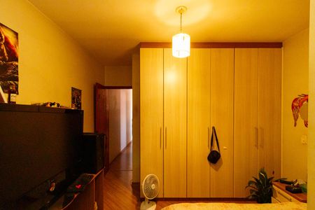 Casa à venda com 235m², 3 quartos e 4 vagasSuíte 3