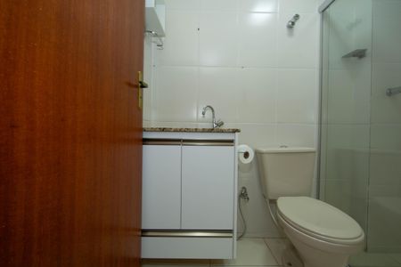 Apartamento à venda com 87m², 2 quartos e 1 vaga Apartamento à venda com 87m², 2 quartos e 1 vagaBANHEIRO