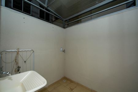 Apartamento à venda com 87m², 2 quartos e 1 vaga Apartamento à venda com 87m², 2 quartos e 1 vagaAREA DE SERVICO