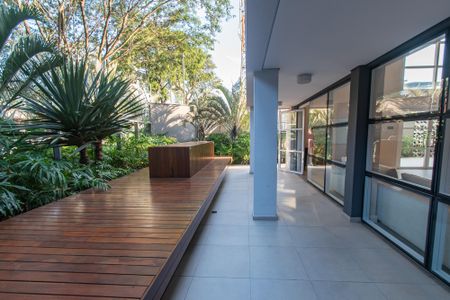 Apartamento à venda com 100m², 3 quartos e 2 vagas Apartamento à venda com 100m², 3 quartos e 2 vagasÁrea Comum - Deck