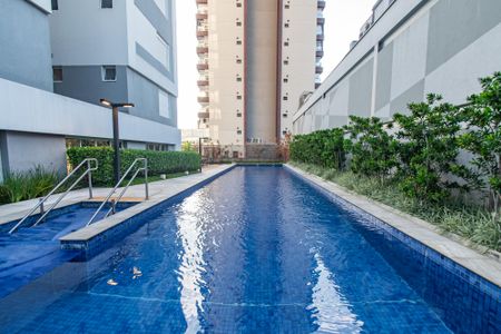 Apartamento à venda com 100m², 3 quartos e 2 vagas Apartamento à venda com 100m², 3 quartos e 2 vagasÁrea Comum - Piscina