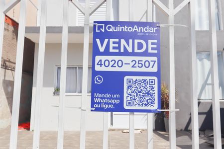 Casa à venda com 304m², 3 quartos e 2 vagas Casa à venda com 304m², 3 quartos e 2 vagasPlaca