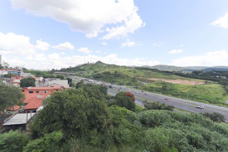 Casa à venda com 304m², 3 quartos e 2 vagas Casa à venda com 304m², 3 quartos e 2 vagasQuarto 2 vista