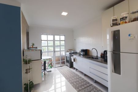 Casa à venda com 304m², 3 quartos e 2 vagas Casa à venda com 304m², 3 quartos e 2 vagasCozinha