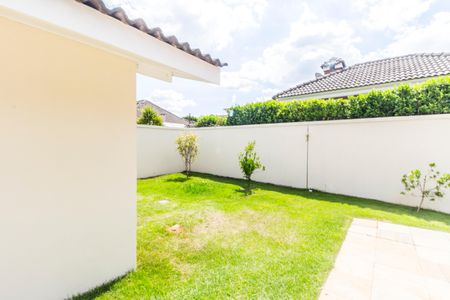 Casa de condomínio à venda com 500m², 5 quartos e 6 vagasQuintal