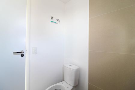 Apartamento à venda com 40m², 2 quartos e sem vaga Apartamento à venda com 40m², 2 quartos e sem vagaBanheiro