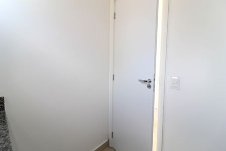 Apartamento à venda com 40m², 2 quartos e sem vaga Apartamento à venda com 40m², 2 quartos e sem vagaBanheiro
