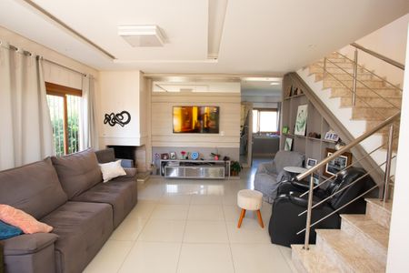 Casa à venda com 272m², 4 quartos e 2 vagas Casa à venda com 272m², 4 quartos e 2 vagasSala