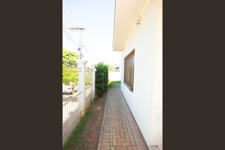 Casa à venda com 272m², 4 quartos e 2 vagas Casa à venda com 272m², 4 quartos e 2 vagasQuintal