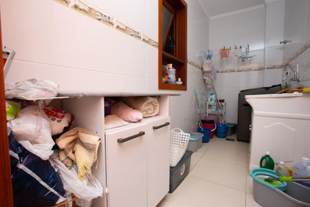 Casa à venda com 272m², 4 quartos e 2 vagas Casa à venda com 272m², 4 quartos e 2 vagasÁrea de Serviço