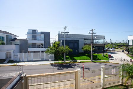 Casa à venda com 272m², 4 quartos e 2 vagas Casa à venda com 272m², 4 quartos e 2 vagasQuintal