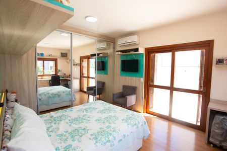 Casa à venda com 272m², 4 quartos e 2 vagas Casa à venda com 272m², 4 quartos e 2 vagasQuarto 4