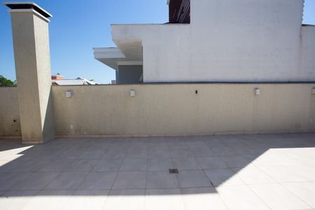 Casa à venda com 272m², 4 quartos e 2 vagas Casa à venda com 272m², 4 quartos e 2 vagasQuintal