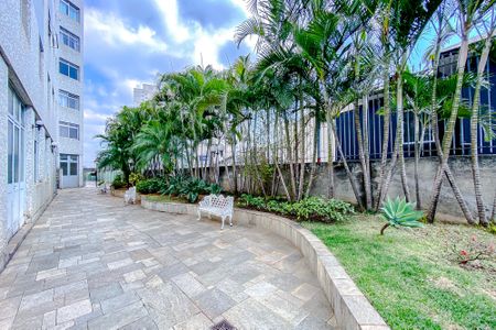 Apartamento para alugar com 130m², 3 quartos e 1 vagaÁrea comum - Pátio