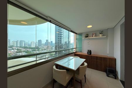 Apartamento à venda com 64m², 2 quartos e 1 vagaVaranda 