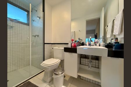 Apartamento à venda com 64m², 2 quartos e 1 vagaBanheiro Suíte 