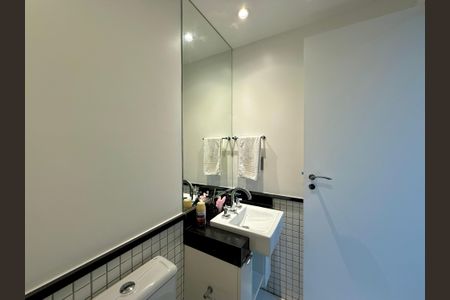 Apartamento à venda com 64m², 2 quartos e 1 vagaBanheiro Social 