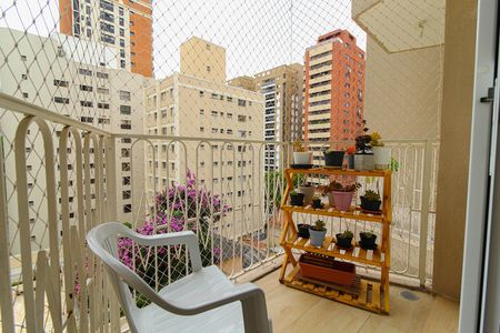 Apartamento à venda com 38m², 1 quarto e 1 vaga Apartamento à venda com 38m², 1 quarto e 1 vagaVaranda