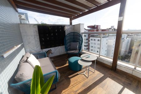 Apartamento à venda com 189m², 3 quartos e 3 vagas Apartamento à venda com 189m², 3 quartos e 3 vagasÁrea externa