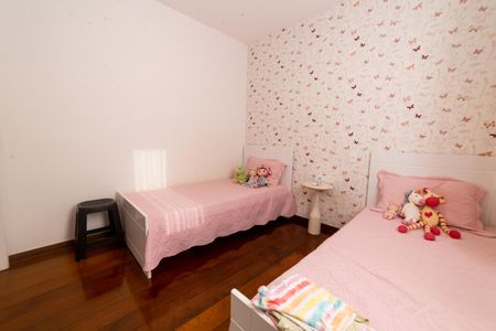 Apartamento à venda com 189m², 3 quartos e 3 vagas Apartamento à venda com 189m², 3 quartos e 3 vagasQuarto 1