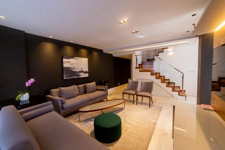 Apartamento à venda com 189m², 3 quartos e 3 vagas Apartamento à venda com 189m², 3 quartos e 3 vagasSala