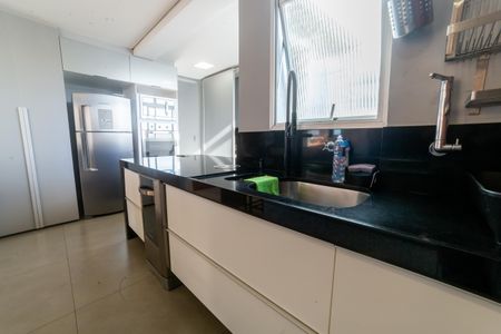 Apartamento à venda com 189m², 3 quartos e 3 vagas Apartamento à venda com 189m², 3 quartos e 3 vagasCozinha