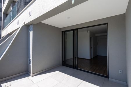 Apartamento à venda com 32m², 1 quarto e sem vagaVaranda