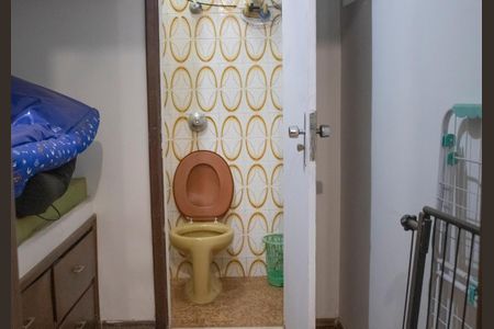 Apartamento para alugar com 255m², 5 quartos e 2 vagasBanheiro de serviço