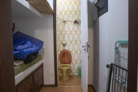 Apartamento para alugar com 255m², 5 quartos e 2 vagasBanheiro de serviço