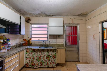 Casa à venda com 125m², 4 quartos e 1 vaga Casa à venda com 125m², 4 quartos e 1 vagaCozinha