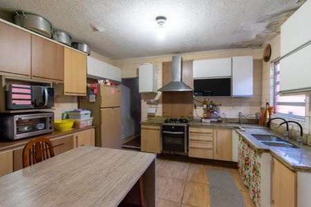 Casa à venda com 125m², 4 quartos e 1 vaga Casa à venda com 125m², 4 quartos e 1 vagaCozinha