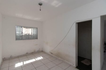 Casa à venda com 210m², 4 quartos e 2 vagas Casa à venda com 210m², 4 quartos e 2 vagasSala Casa 3